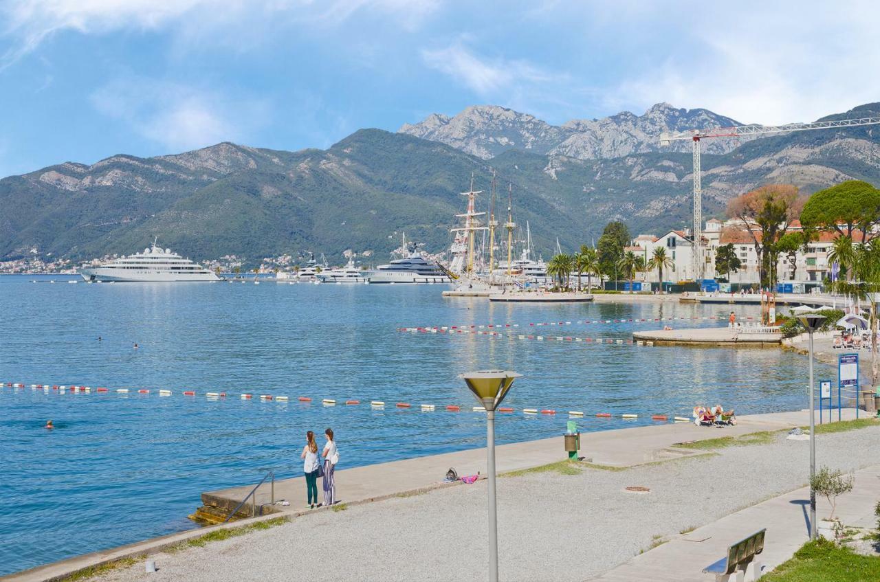 Apartments Isja Tivat Exteriör bild